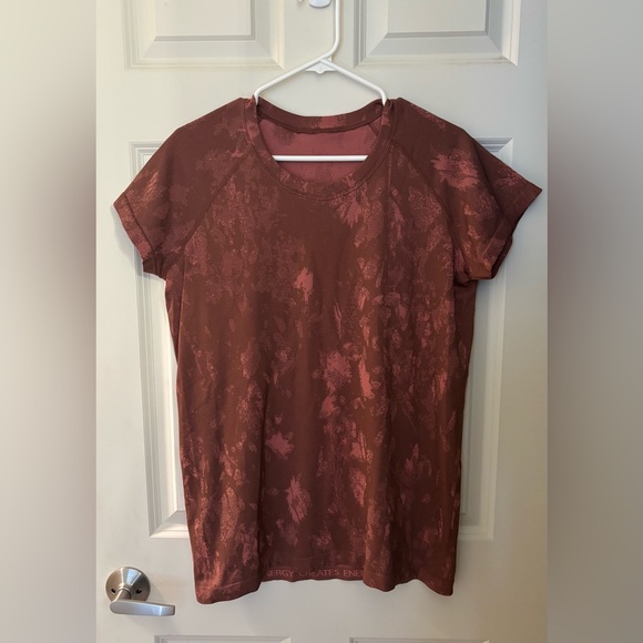 lululemon athletica Tops - Lululemon Active Patterned Tee, Pink/Brown, Size 14